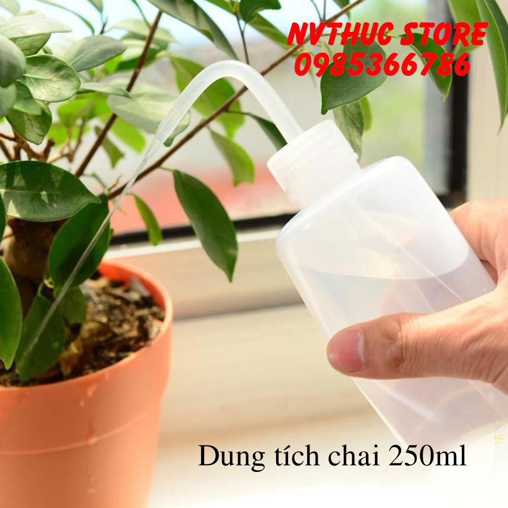 Chai tưới cây