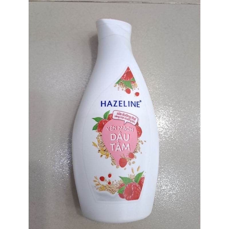 Sữa dưỡng thể hazeline 230ml