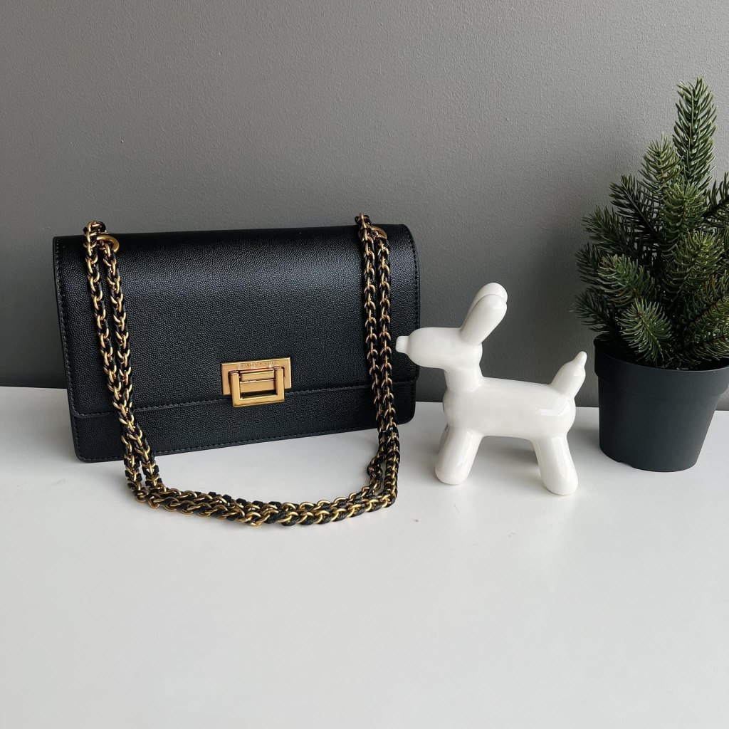 Túi đeo vai phom chữ nhật C.N.K