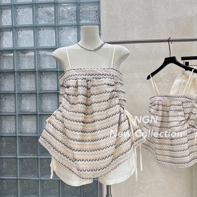 Sét áo hai dây dúm hông hoạ tiết mới + quần sooc be