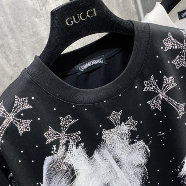 Áo Phông Cho me Heas.tt Siêu Phẩm Họa Tiết Cổ Đính Đá_Áo Thun Nam Nữ Bản Hoàn Thiện