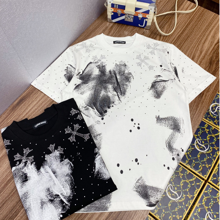 Áo Phông Cho me Heas.tt Siêu Phẩm Họa Tiết Cổ Đính Đá_Áo Thun Nam Nữ Bản Hoàn Thiện