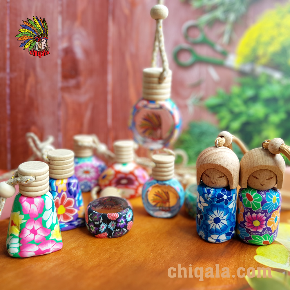 Tinh dầu treo xe để bàn siêu cute CHIQALA 08 ml | Thiên nhiên nguyên chất 100% | Kiểm định quốc tế | Chai trụ tròn