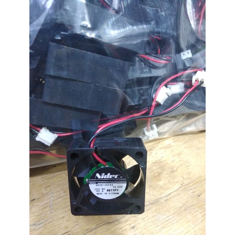 Quạt tản nhiệt 3010 30x30x10mm nguồn 12V