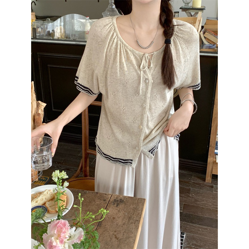 KAYY. Áo mongtoghi viền _ Amtv