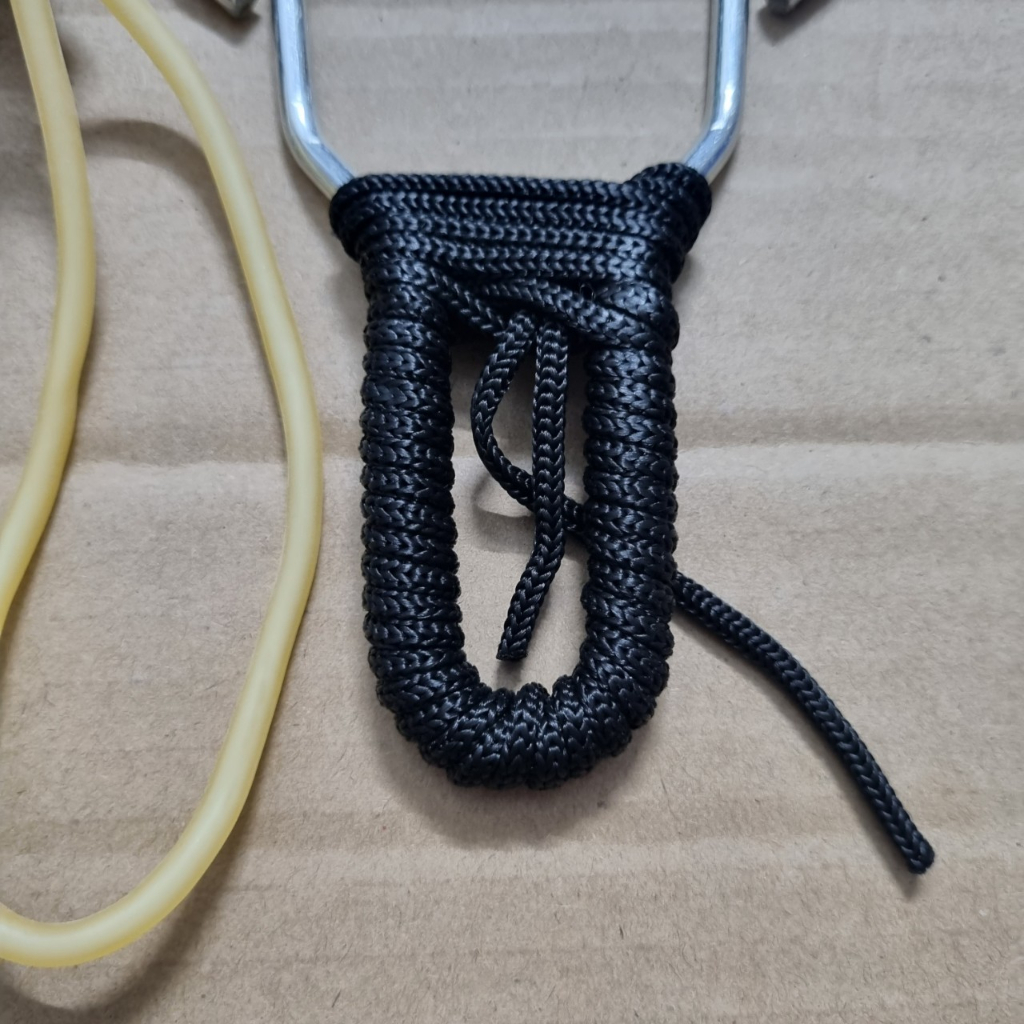 Ná cao su F1 tặng dây kèm quà tặng cao cấp