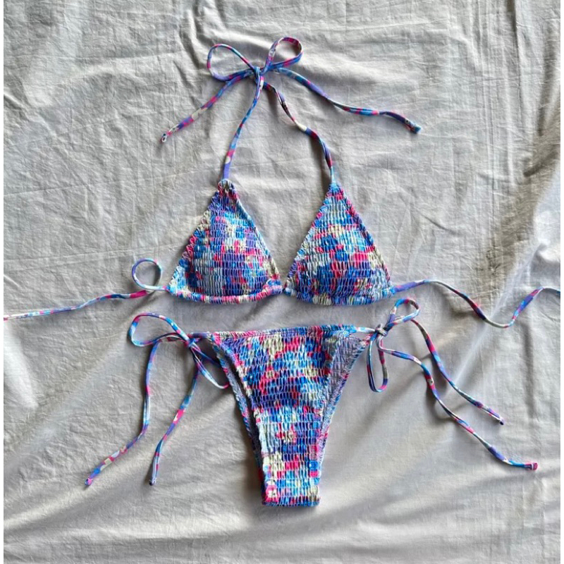 Bikini 2 mảnh màu sắc ngọt ngào cho mùa hè