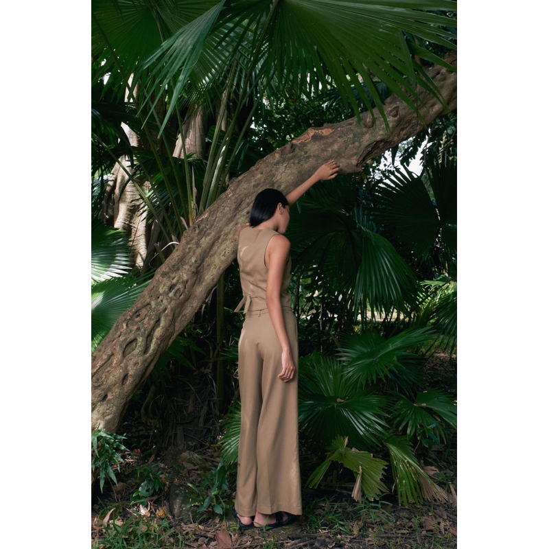 Thanh lý set vest nâu Dottie