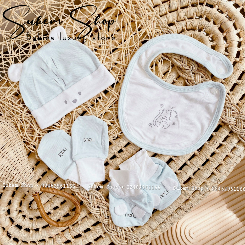Set Phụ Kiện 4 Món Gồm Mũ, Bao Tay, Bao Chân, Yếm Nous Cho Bé Sơ Sinh