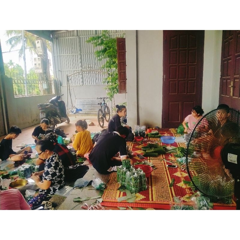 Combo 10 nem bé+ 10 nem vuông+ 1 nem cối