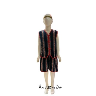 Dân tộc ê đê bé trai, trang phục tây nguyên, hóa trang dân tộc