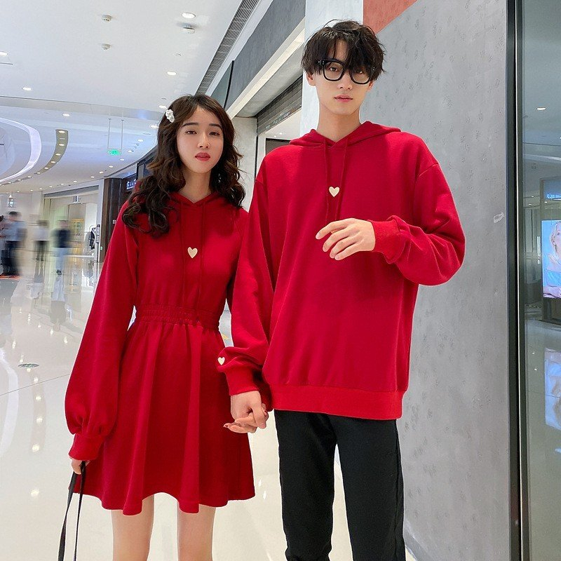 Đồ đôi nam nữ Set áo váy hoodie cặp dài tay mùa đông màu đỏ thêu hình tim mặc Noel Tết chụp hình siêu xinh C018