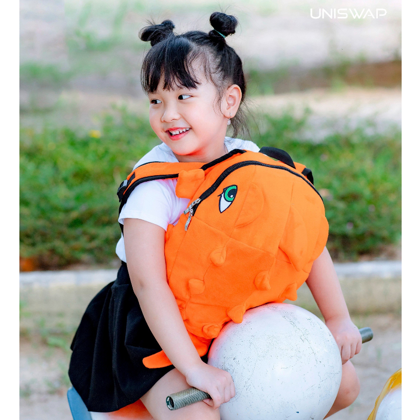 Cặp đi học cho bé vải nhung/ Balo khủng long mini mềm mịn màu cam (Cỡ nhí cho bé 1-7 tuổi)