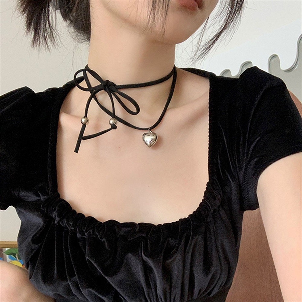Dc06 | Vòng Cổ Choker Hình Trái Tim Màu Bạc Cột Dây Phong Cách Y2k La Perbra