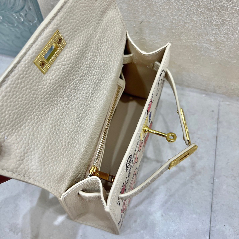 QCCC- Túi HM hoạ tiết hoạt hình xinh xỉu