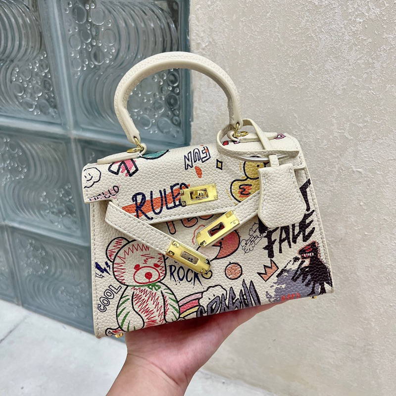 QCCC- Túi HM hoạ tiết hoạt hình xinh xỉu