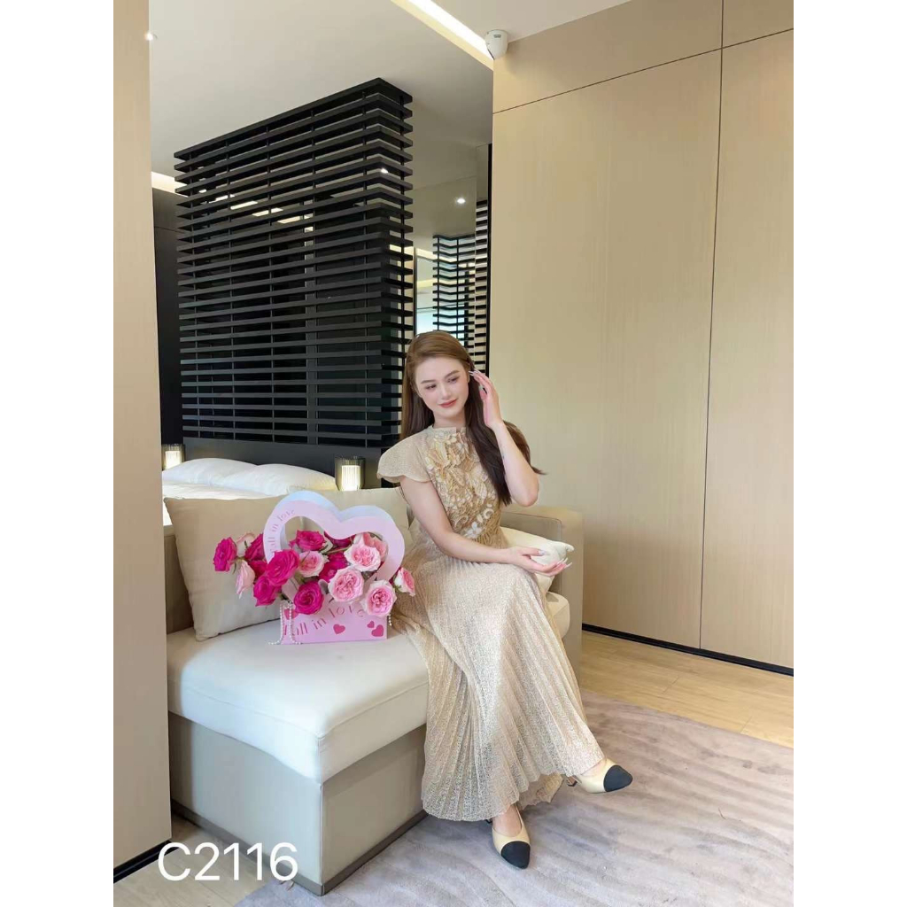 Váy Bigsize Phối Ren Cộc Tay Dáng Dài Có Chiết Eo Sang Trọng