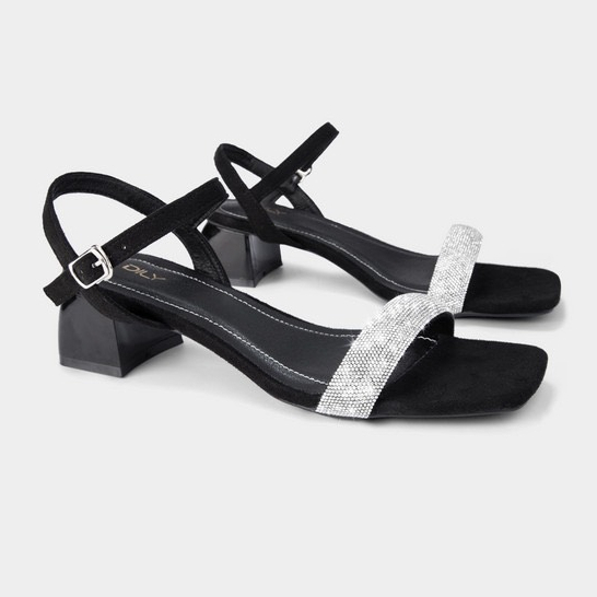 GIÀY SANDAL bản ngang gót vuông 4 phân màu trắng có size lớn
