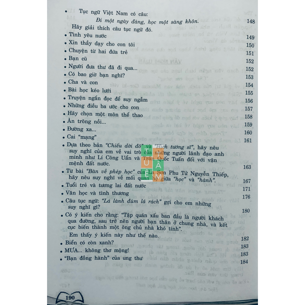 Sách - Những bài văn hay bồi dưỡng học sinh giỏi lớp 8