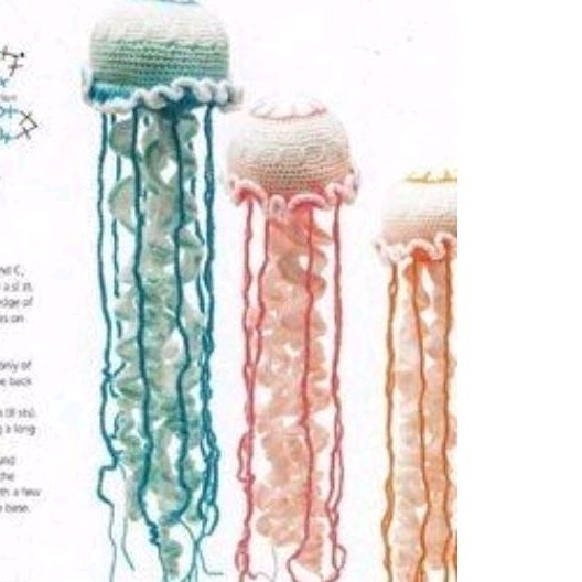 MÓC KHOÁ SỨA BẰNG LEN JELLYFISH KEYCHAIN