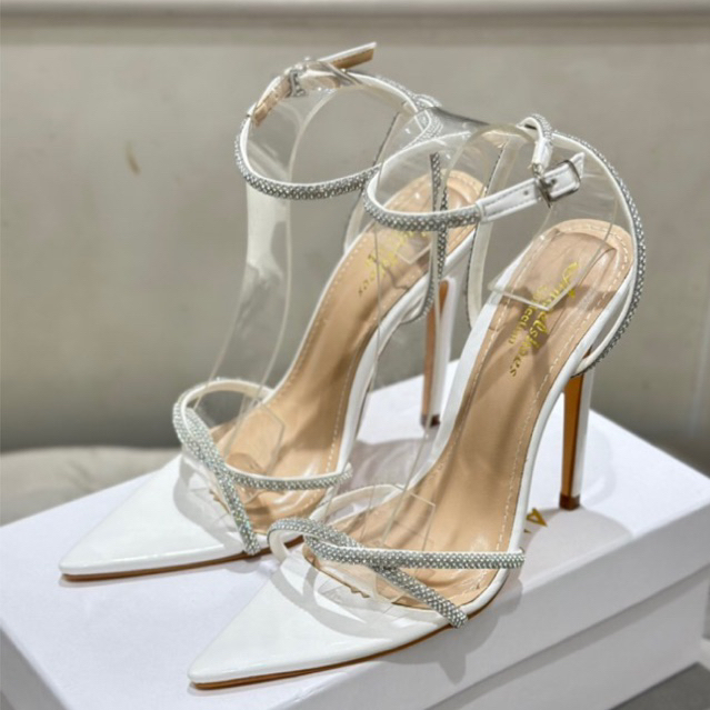 Sandal quai đá xoắn mũi nhọn