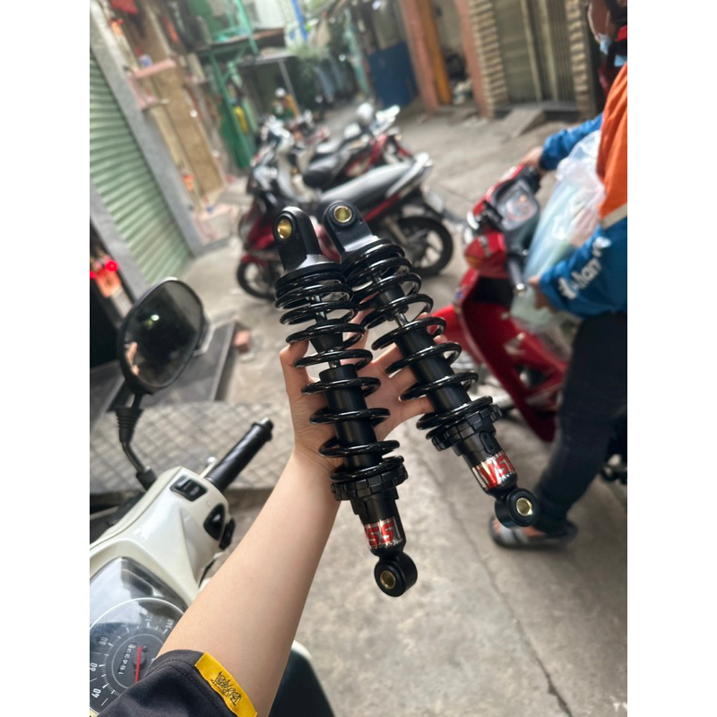 Phuộc nhún sau Yss full đen gắn sirius jupiter taurus cub 280mm