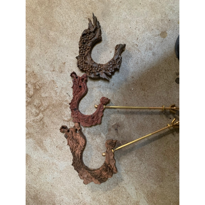 Móc khuyên cẩm mun