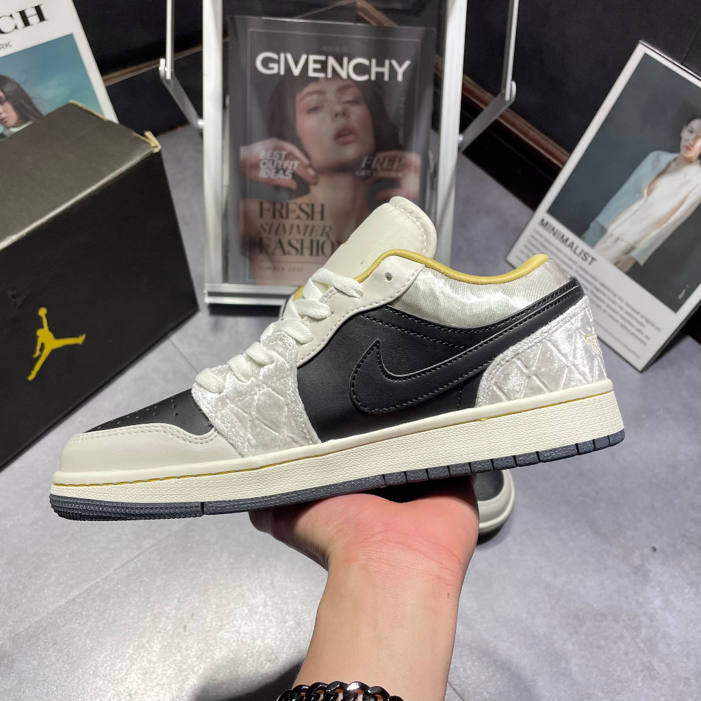 Giày thể thao Jordan 1 Low Beaded swoosh, Giày JD1 vạch đính đá