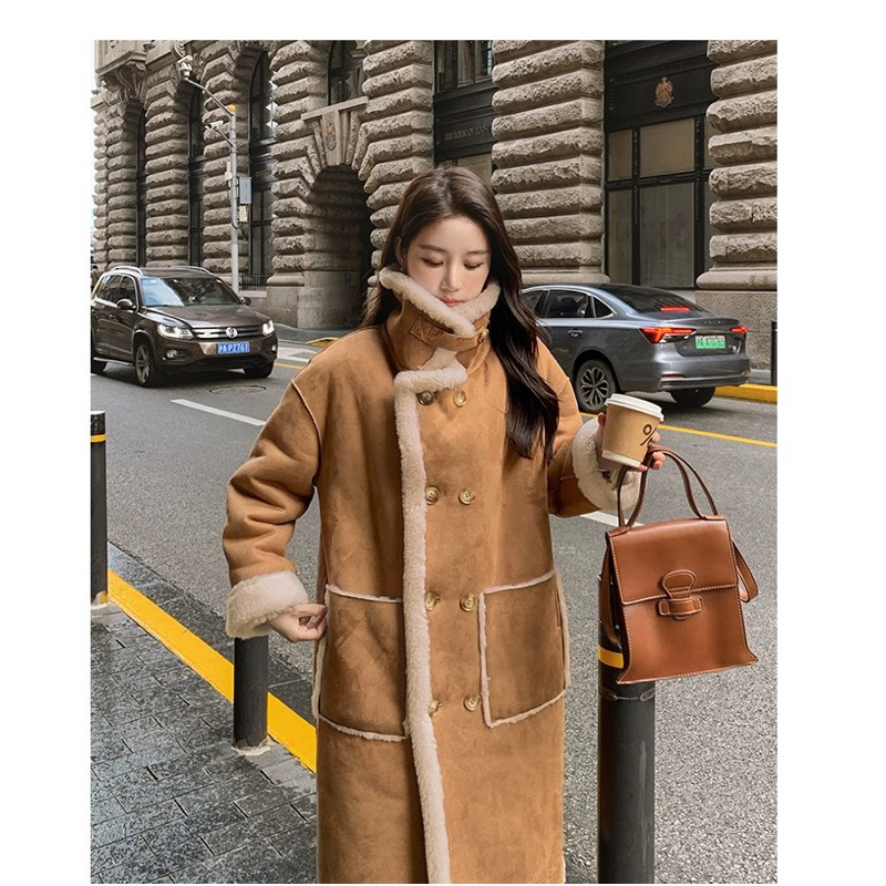 Áo khoác da lộn lót lông dáng dài màu nâu phong cách Hàn quốc