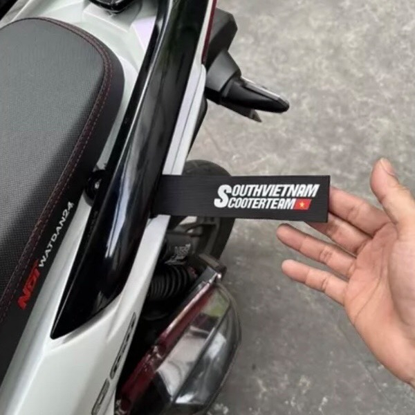 Móc Dây Cảng Sau, Móc Yên Trang Trí Xe Đua Racing Nhiều Mẫu Độc Lạ kèm dây rút - Đầu Nhựa Dây Poly Cao Cấp