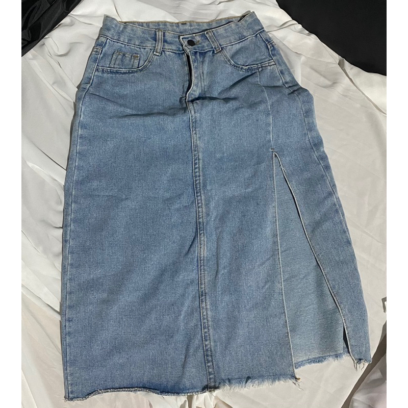 Chân Váy Denim Lưng Cao Xẻ Tà