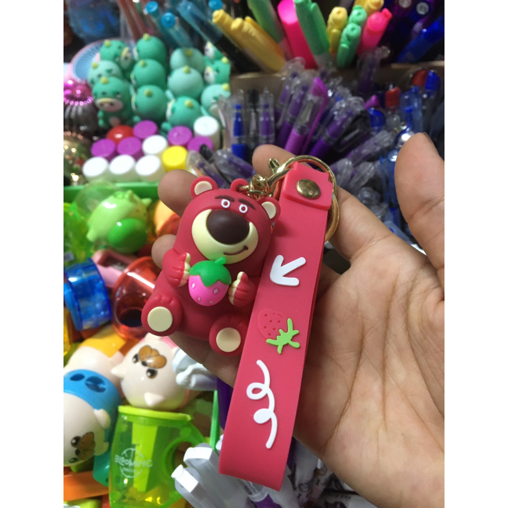 Móc Khóa Hình Gấu Dâu Tây dễ thương,cute,