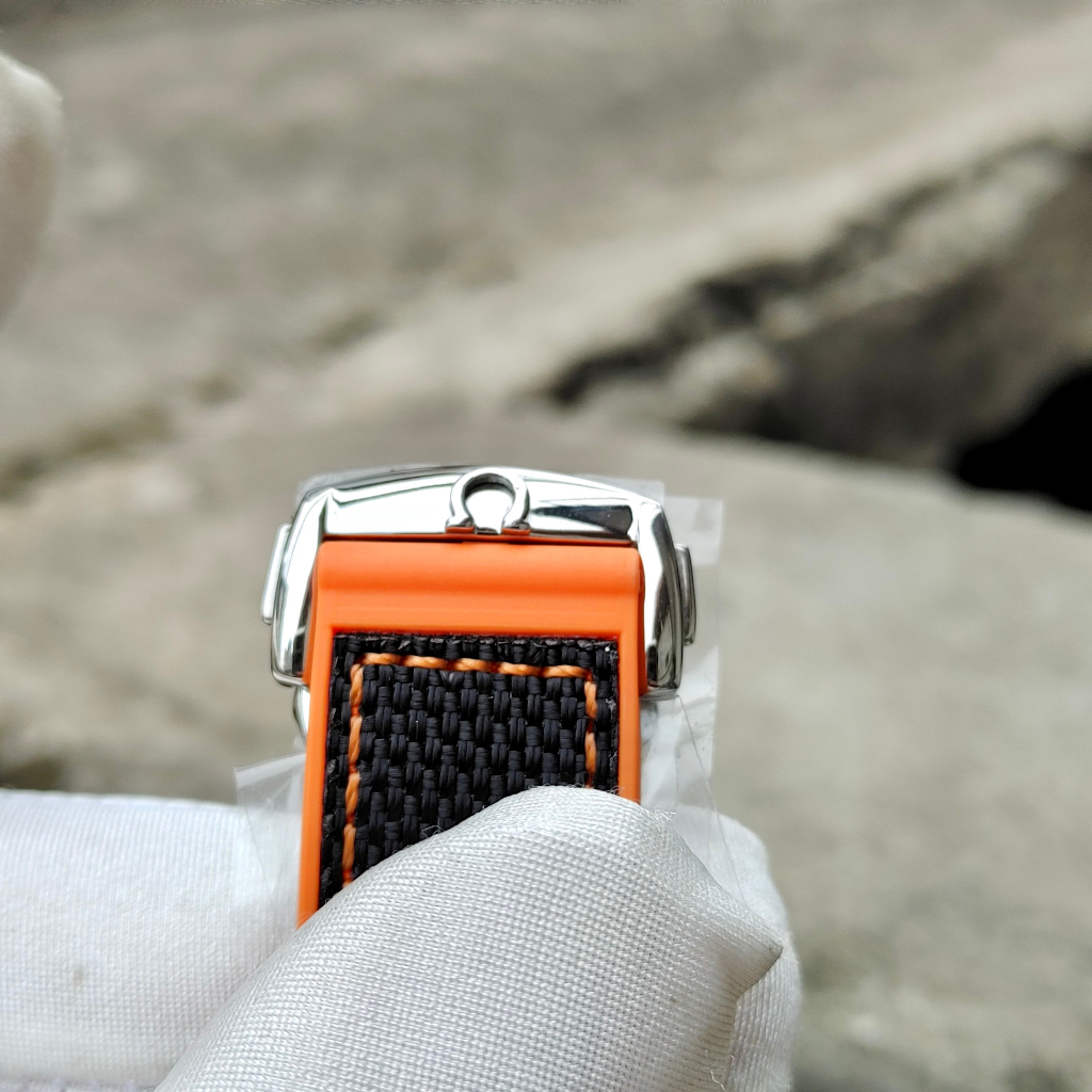 Đồng hồ Nam Omga 3kim mặt đen đen dây dù cao su máy nhật dòng cơ Automatic -41mm42mm