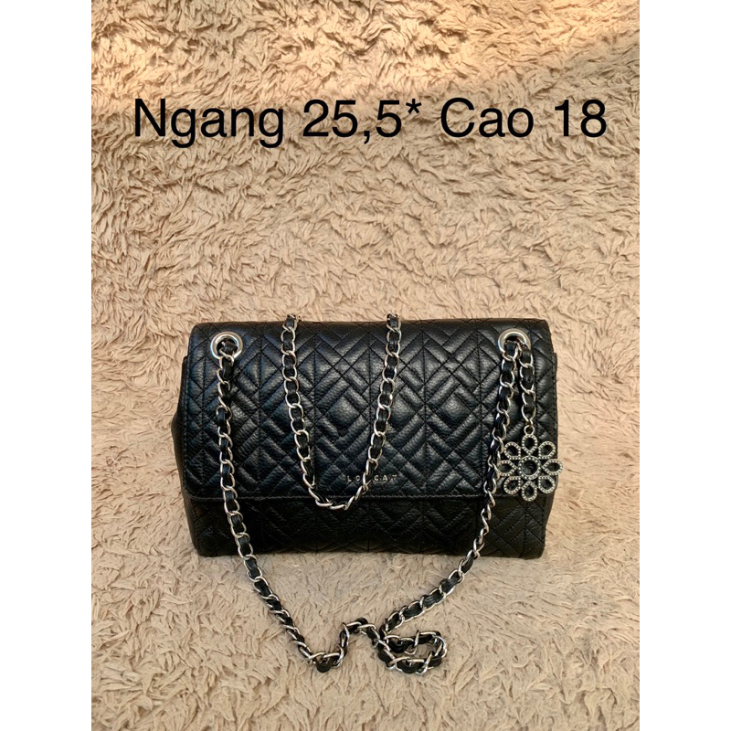 Túi chuẩn si.Túi qua sử dụng. Khách vui lòng xem hình nếu muốn biết thêm thông tin sản phẩm mời khách vô chat nhé. Thank