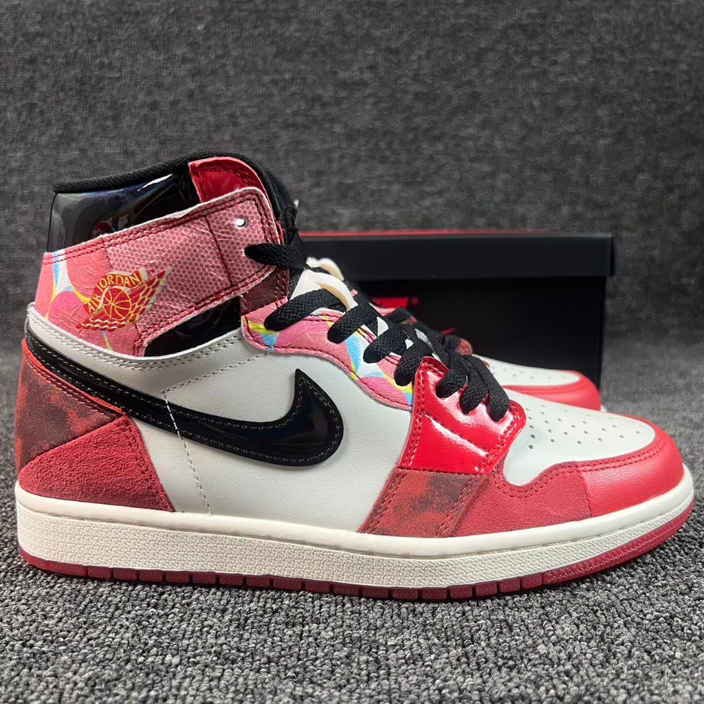 Giày Air Jordan 1 High , Aj1 High " Spiderman " đế dạ quang