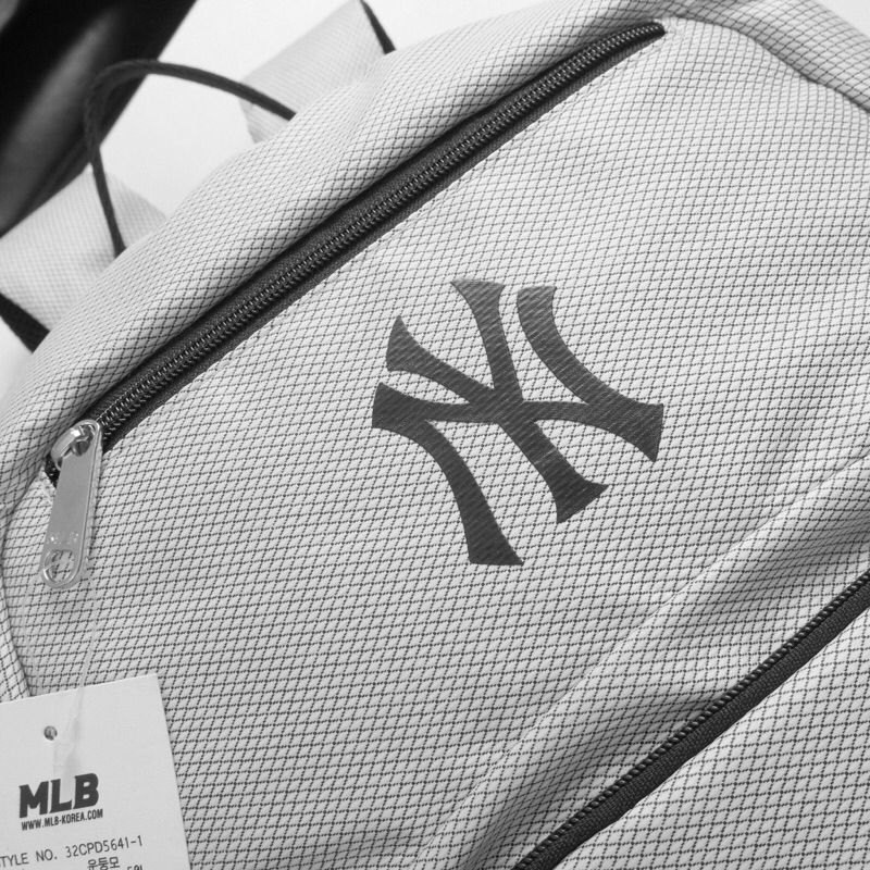 Balo Thể Thao Thời Trang MLB Newyork Yankees Classic Backpack BÁNH MÌ STORE Balo Màu Xám Đi Học Đựng Được Laptop 16 Inch