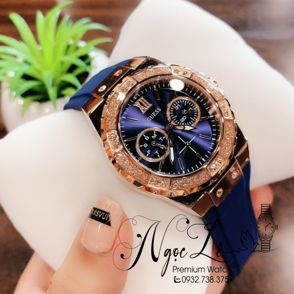 Đồng Hồ Nữ Guess W1053L1 Dây Silicon Xanh 37mm