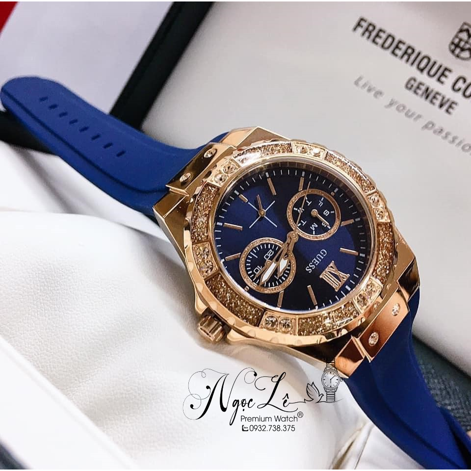 Đồng Hồ Nữ Guess W1053L1 Dây Silicon Xanh 37mm