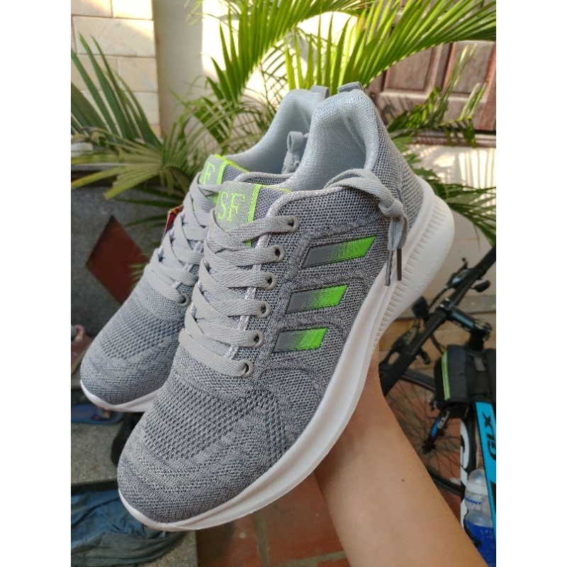 Thể thao siêu nhẹ cho nam .