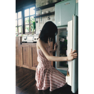 hope to be around - váy gỗ hải quỳ