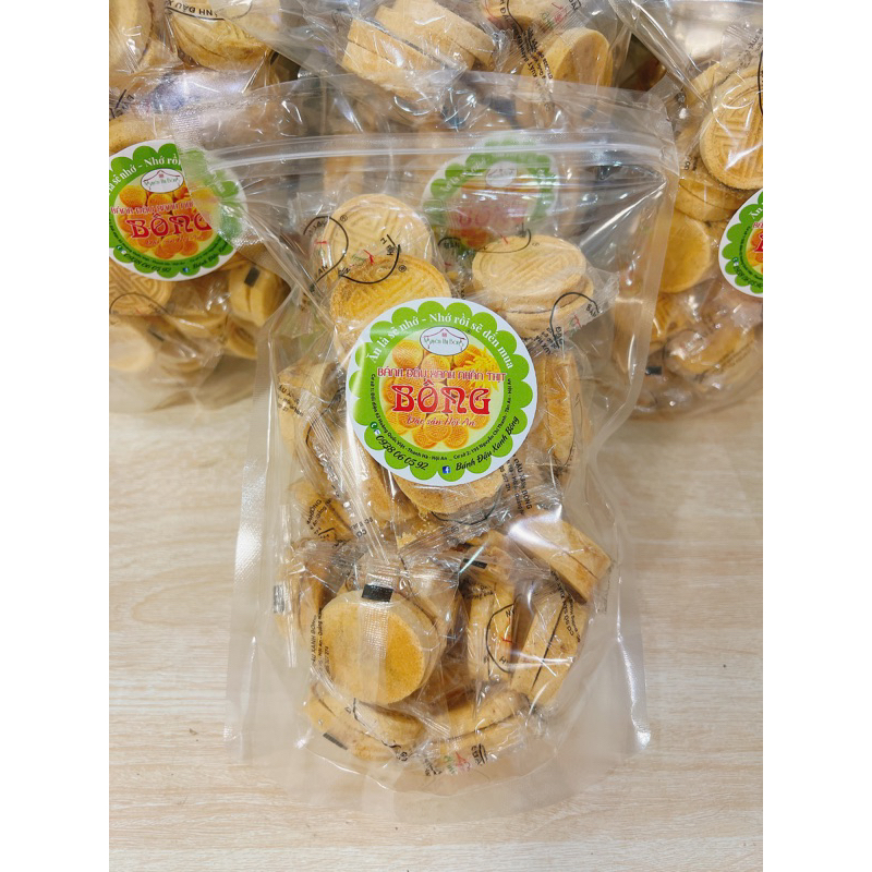 Bánh đậu xanh nhân thịt - thương hiệu Bông (500g)