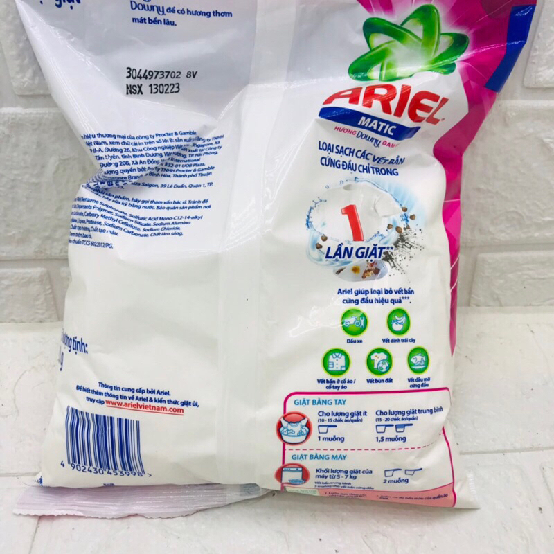Bột giặt Ariel 620G hương downy đam mê