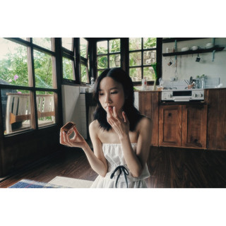 Hope to be around - bộ hoa ly của thung lũng