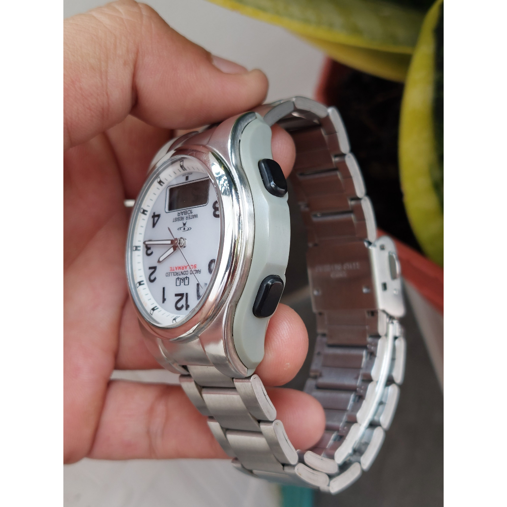 Đồng hồ nam Q&Q pin năng lượng ánh sáng hàng Si