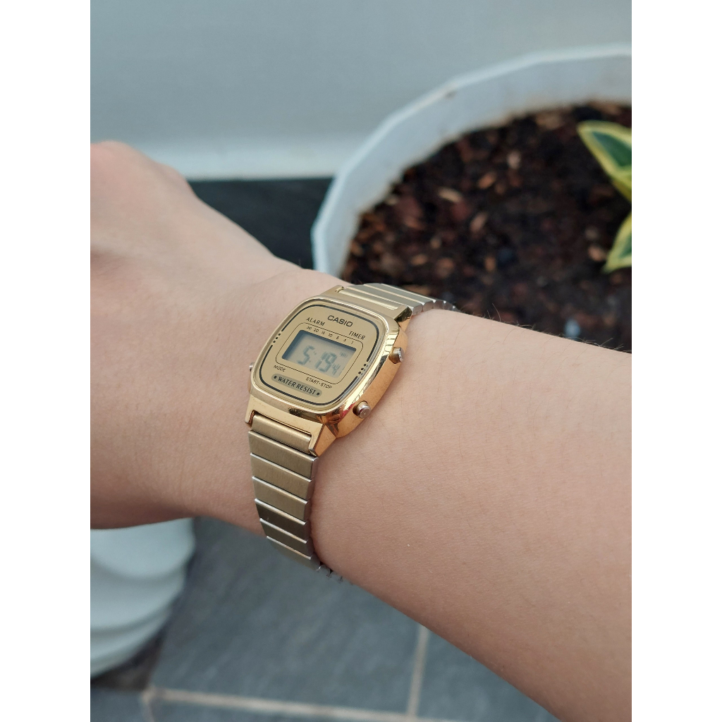 Đồng hồ nữ Casio LA.670W vàng nhạt chạy pin hàng Si