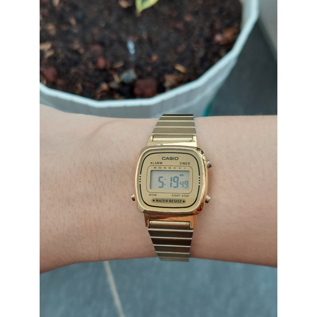 Đồng hồ nữ Casio LA.670W vàng nhạt chạy pin hàng Si