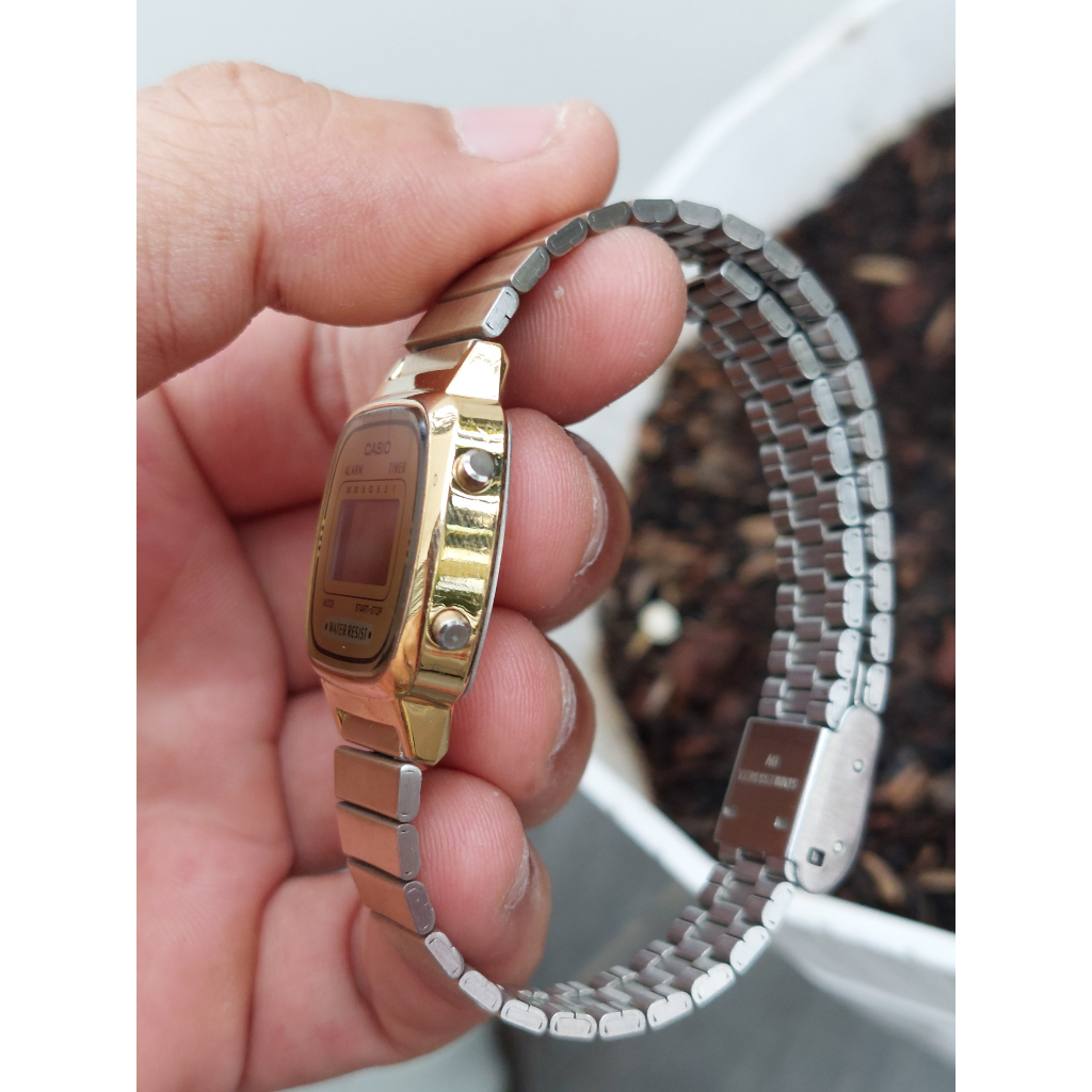 Đồng hồ nữ Casio LA.670W vàng nhạt chạy pin hàng Si