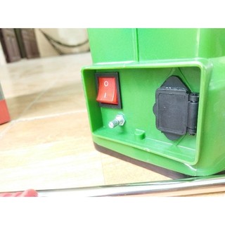 bình xịt phun thuốc bằng điện DRING 20lit thái lan .
