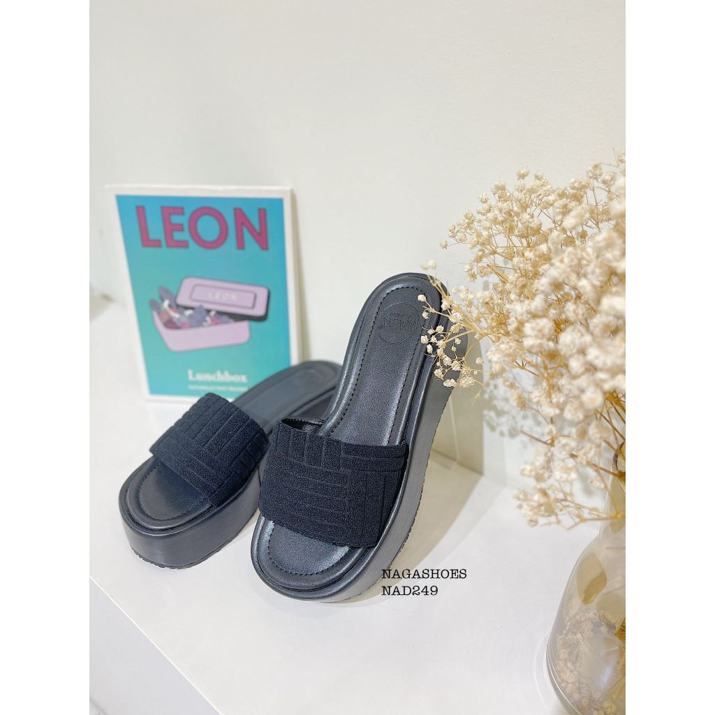 DÉP NAGASHOES ĐẾ BÁNH MÌ QUAI NGANG NHUNG 6P NAD249