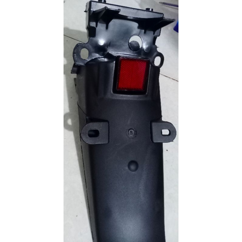 Đuôi dè sau xe máy Wave